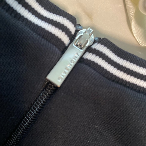 Toddler Givenchy Dress Size 2. Worn once for pics, washed twice. Great Condition - Picture 3 of 4